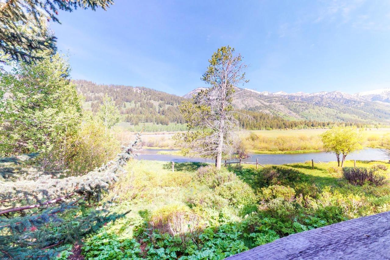 Moose Creek Lodge Wilson Bagian luar foto